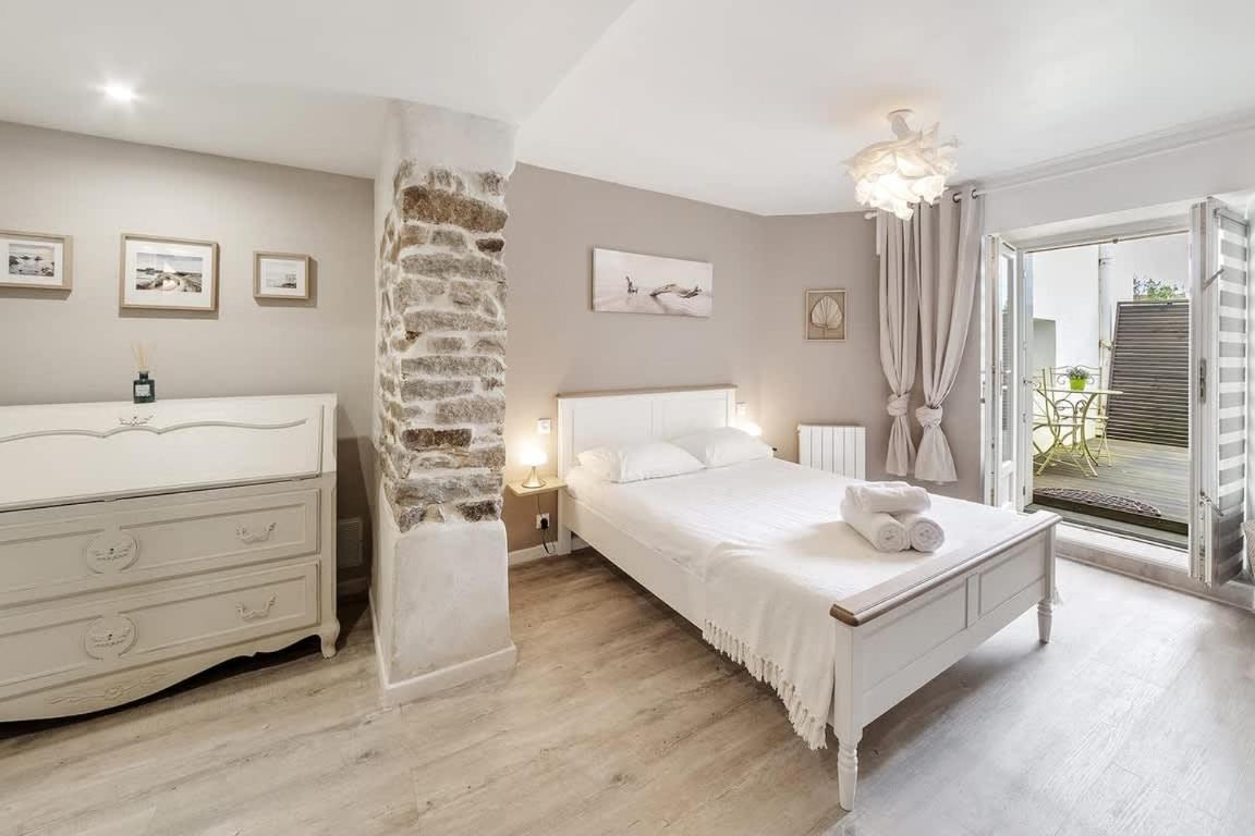 Tassigny - Charmant Appartement/ Terrasse - Port Vannes Dış mekan fotoğraf